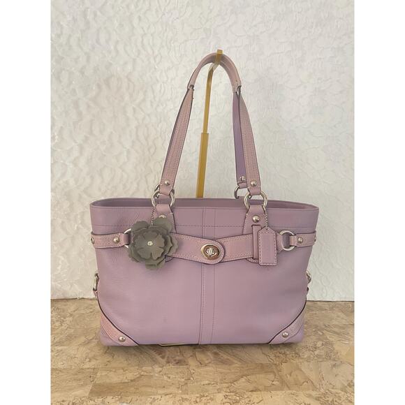 Coach Purse: 13236 light purple Carly expandable Leather Shoulder Bag - Picture 1 of 10